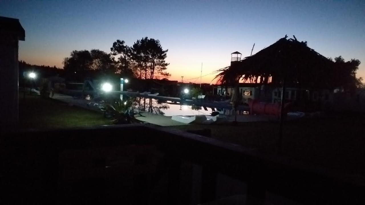 Bungalow Au Bord De La Piscine 4 Pers 5A Burinhosa Экстерьер фото